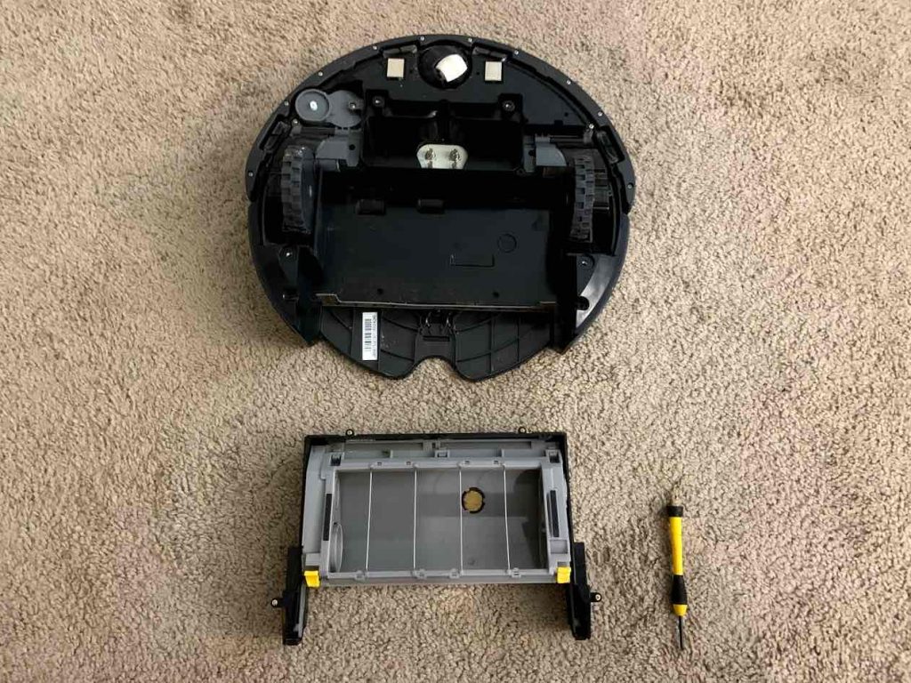 [10Steps] How To Clean A Roomba That Ran Over Poop Them Vacuums