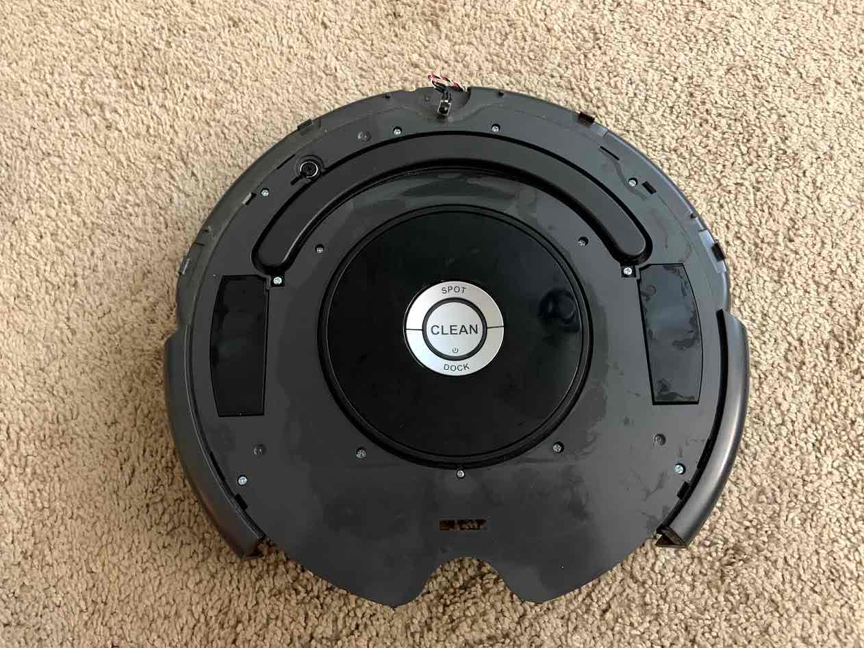 [10Steps] How To Clean A Roomba That Ran Over Poop Them Vacuums